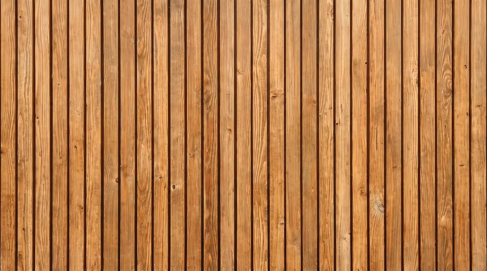 Bardage bois en lames verticales, teinte naturelle
